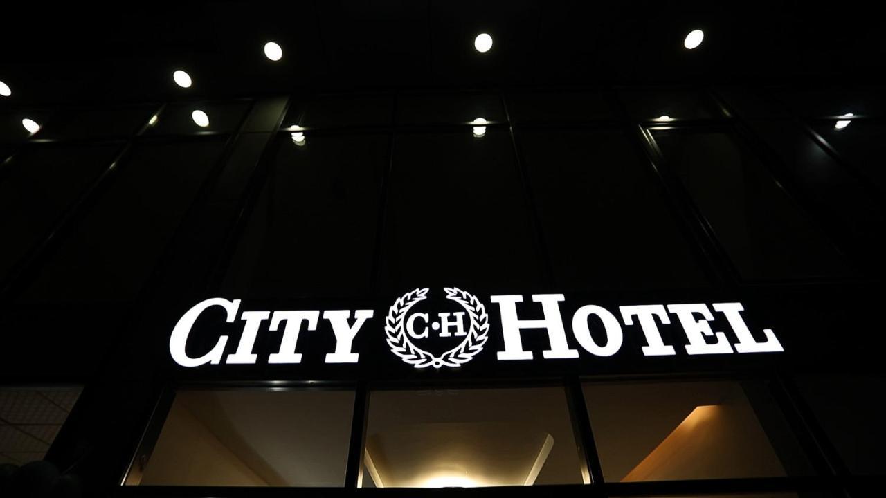 City Hotel Урошевац Экстерьер фото